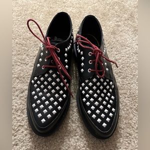 Vintage studded doc martens oxfords